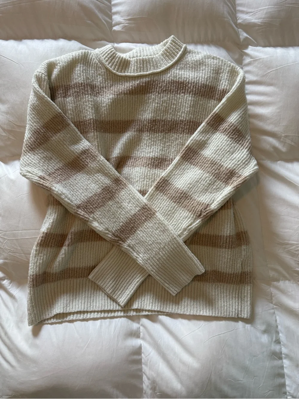 American Eagle Outfitters Cream Ribbed Crewneck Sweater